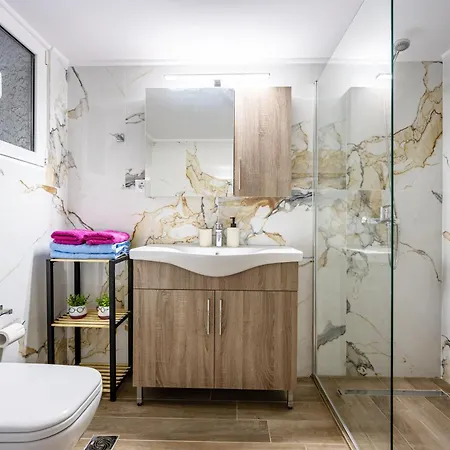 Pagrati Luxury Apartment *